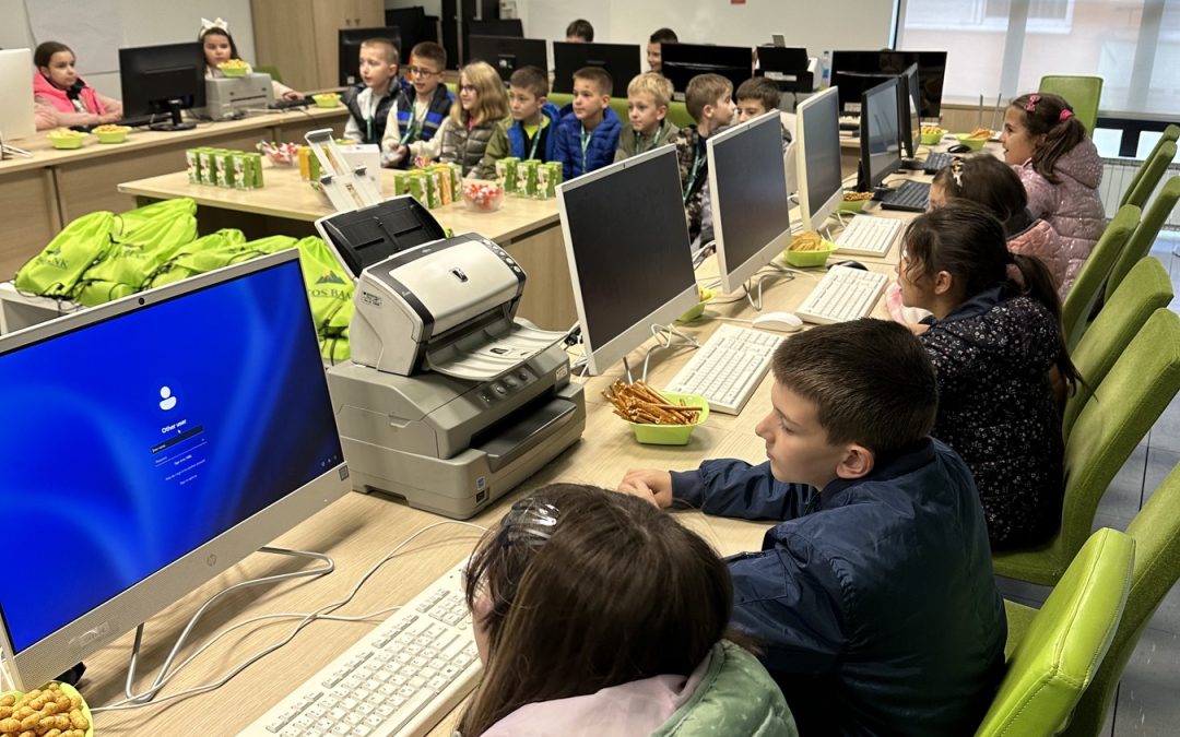 Ученици у посјети Атос банци